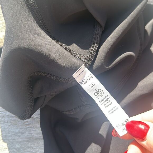 ALO YOGA High Waist Ripped Warrior Legging size XS Black NWT $128 - Picture 7 of 7